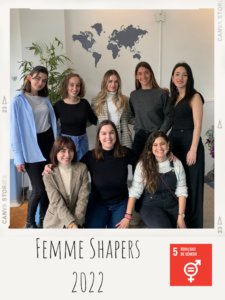 Femme 22