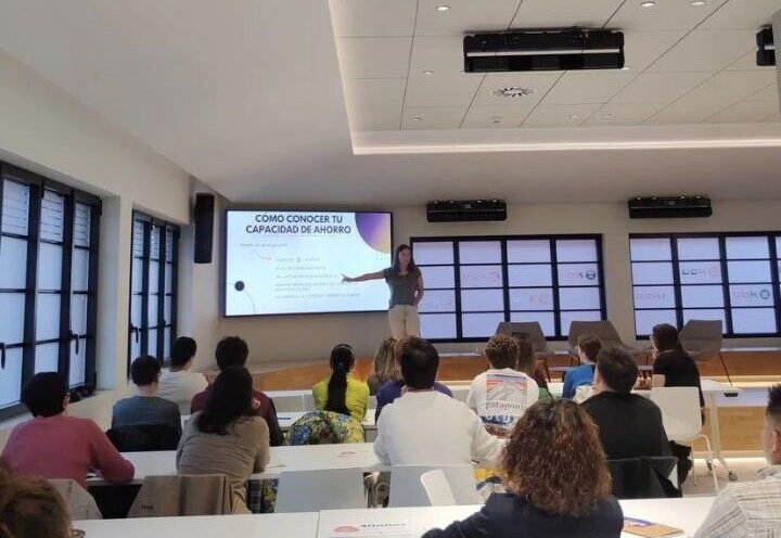 Formación gratuita sobre ahorro e inversión para jóvenes en Bilbao de la mano de Global Shapers Bilbao